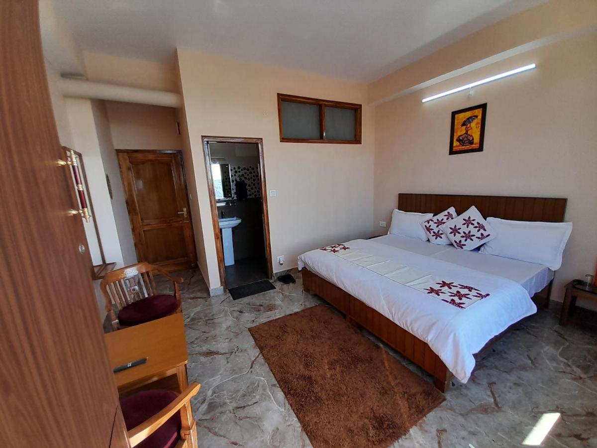 Mountain And Peace Apartment Shimla Exterior photo