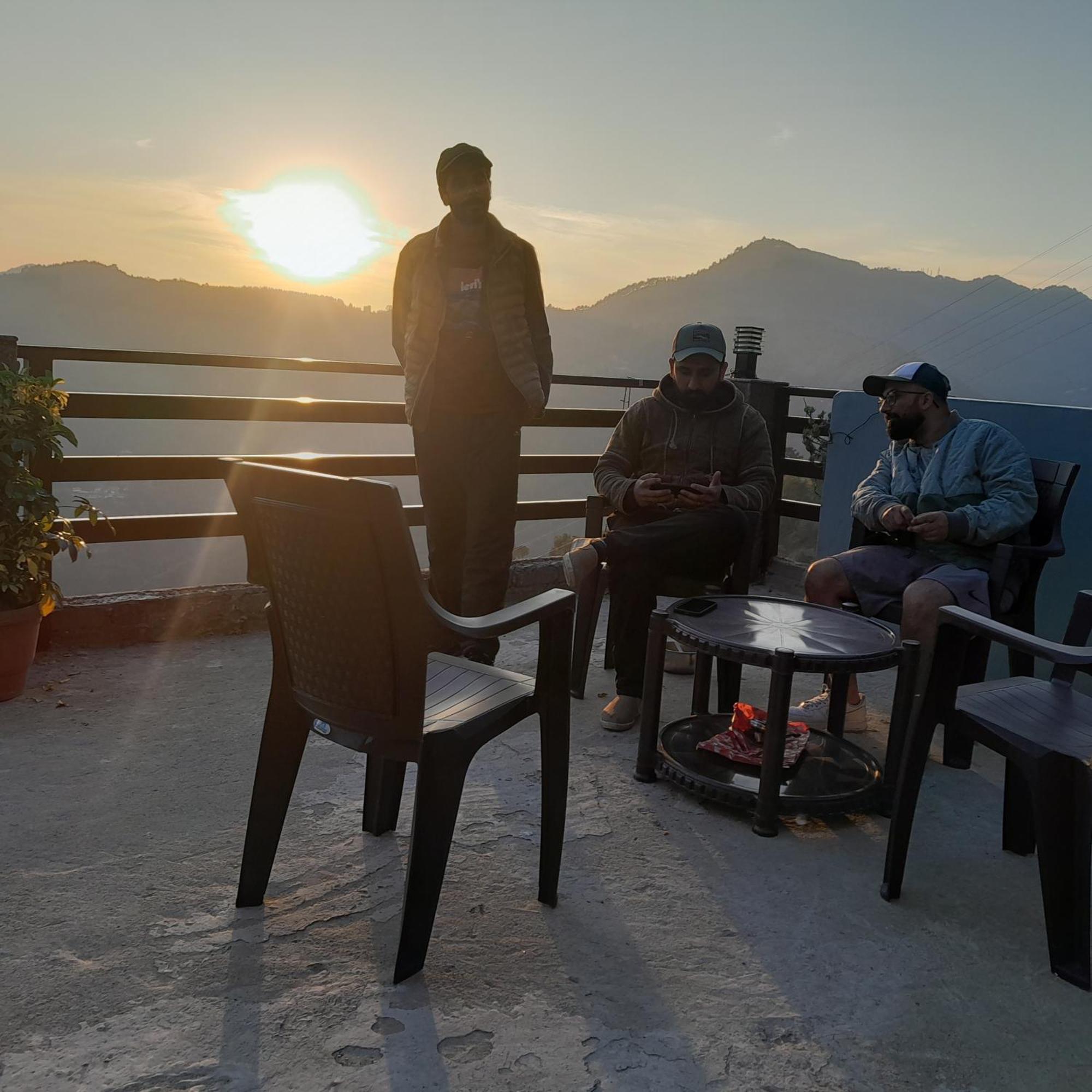 Mountain And Peace Apartment Shimla Exterior photo