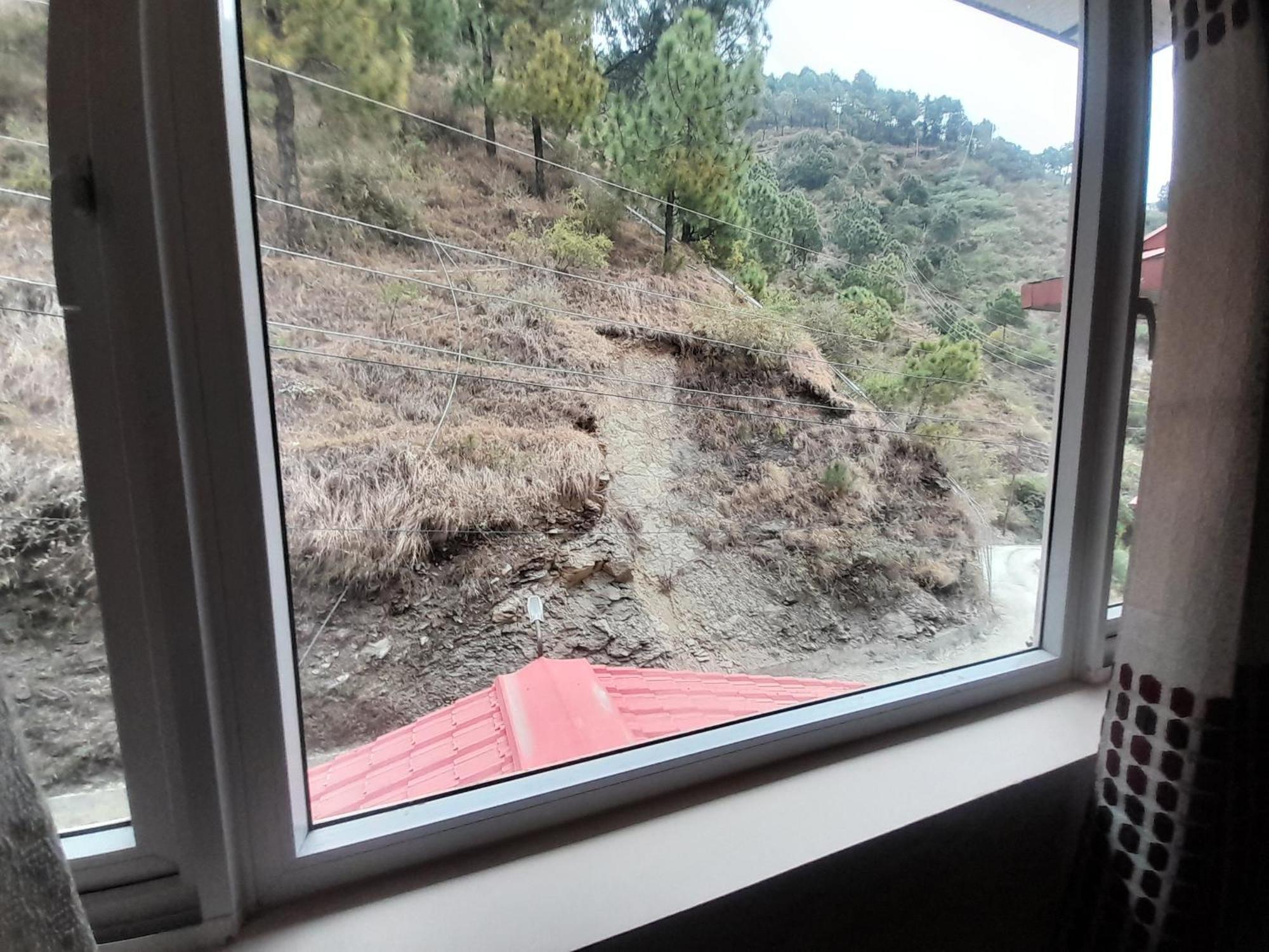 Mountain And Peace Apartment Shimla Exterior photo