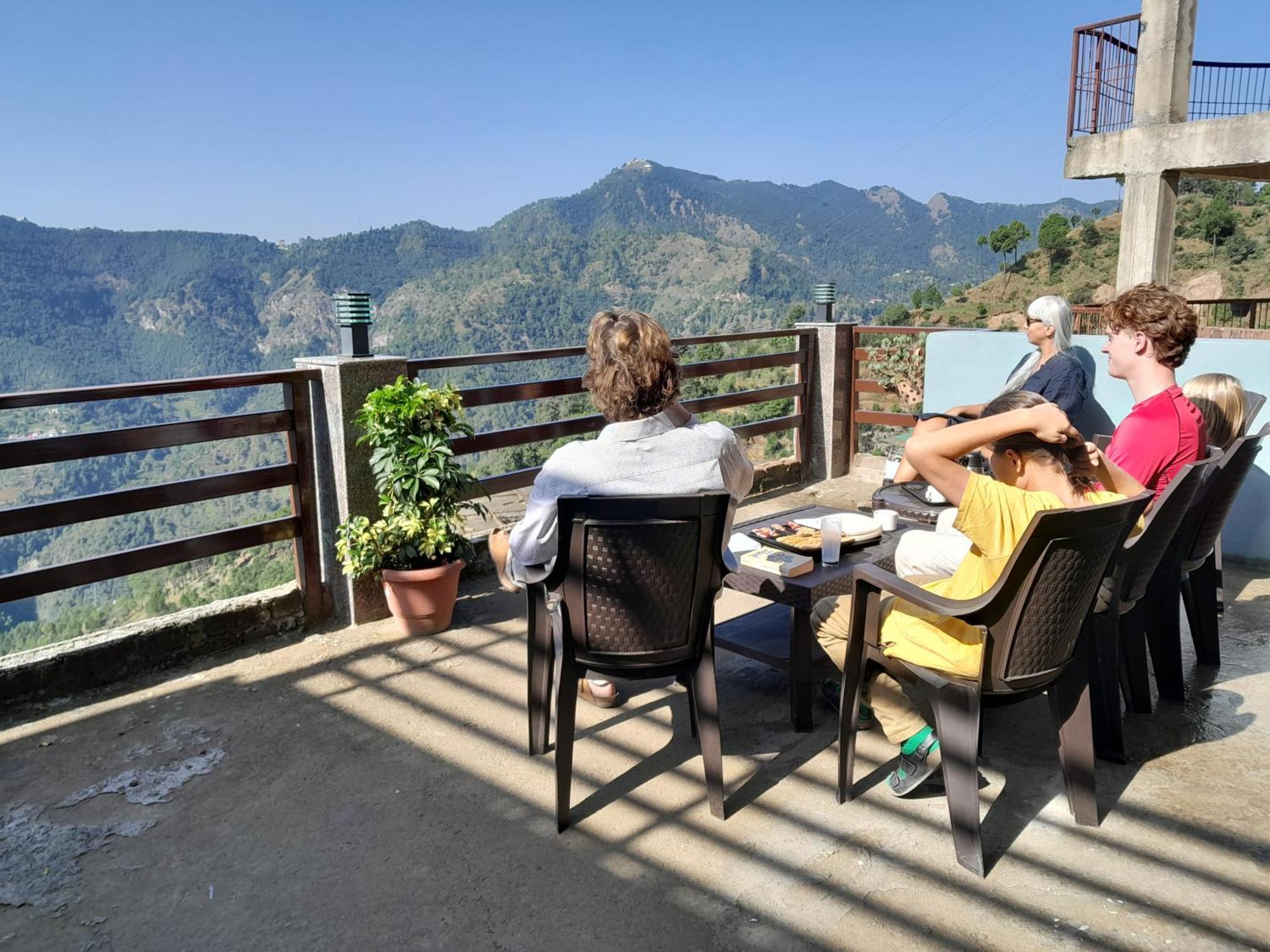 Mountain And Peace Apartment Shimla Exterior photo