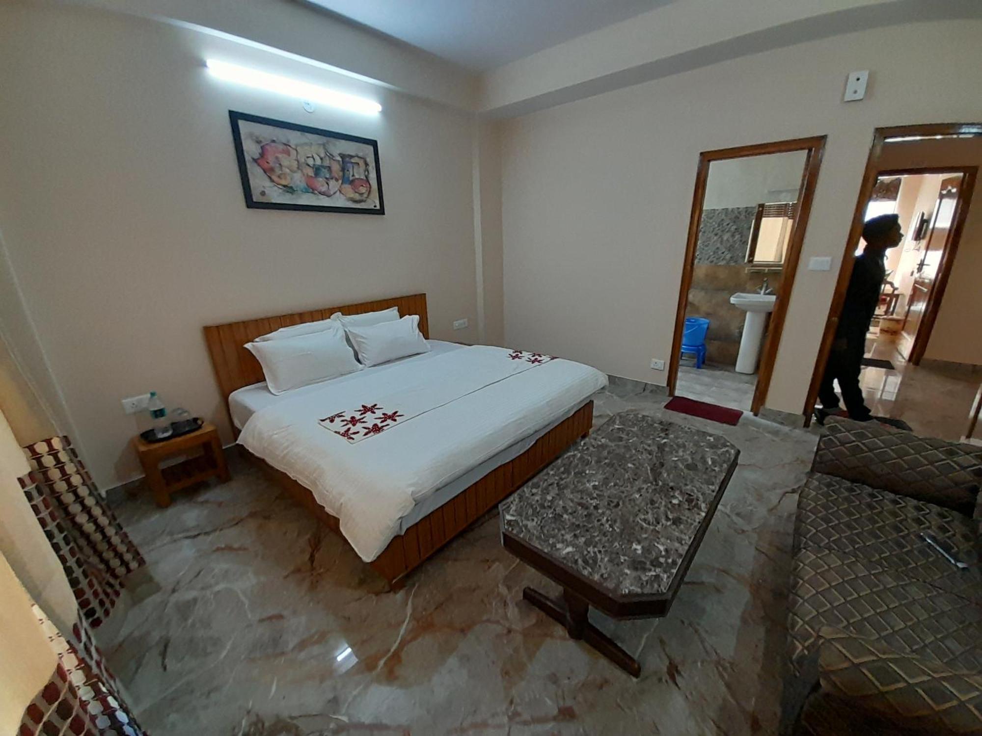 Mountain And Peace Apartment Shimla Exterior photo